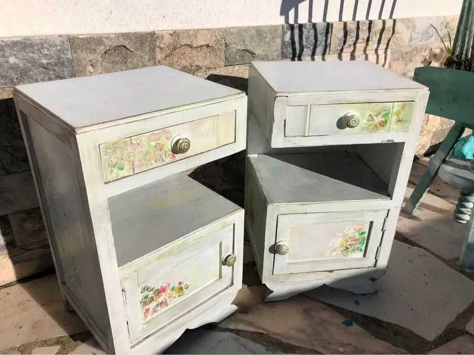 Two bedside tables, I deliver in Almada or Benavente