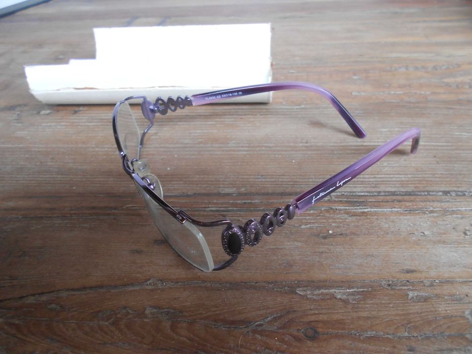 Oculos antigos vintage Oakley e design original Fatima Lopes