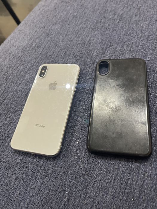 Продам телефон IPhone XS 64