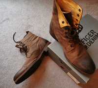 Piękne buty skórzane Tommy Hilfiger Darryl Washed Leather używane 41