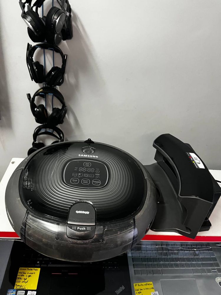 Робот-пилосос Samsung SR8895