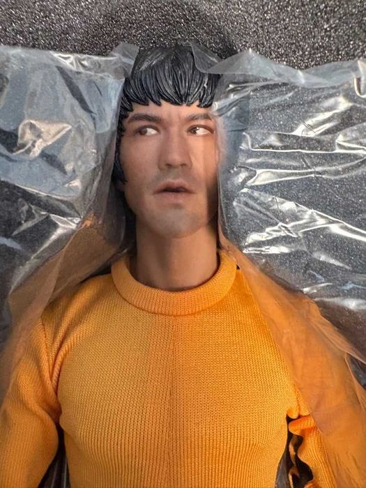 Figura Enterbay Bruce Lee