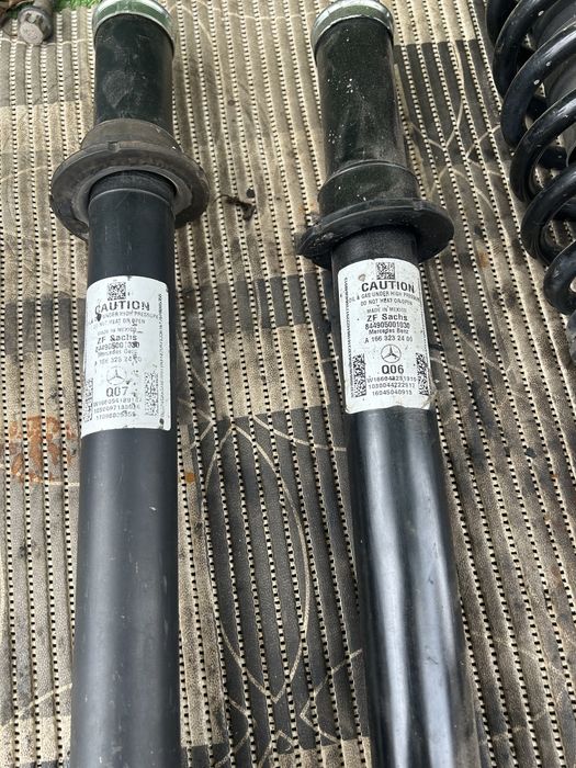 Продам стойки на Мерседес Ml 164,166 Gl164-166 в хорошем состоянии