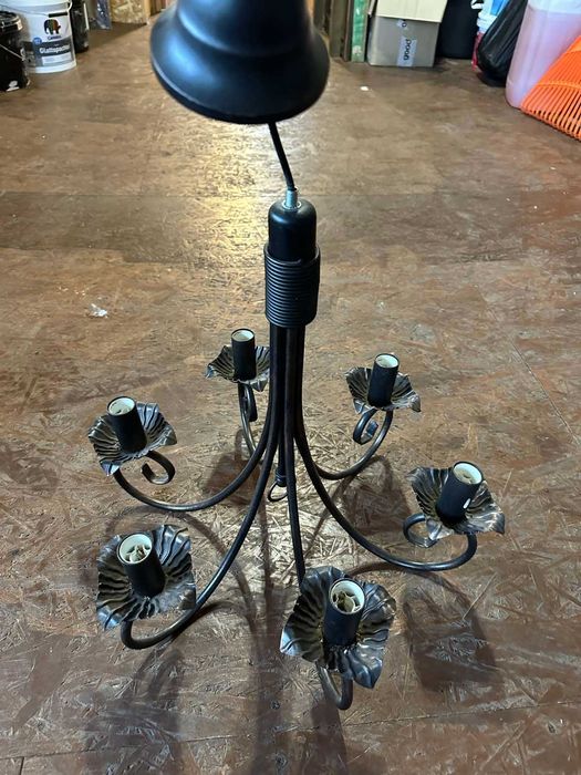 Люстра на 6 патронів