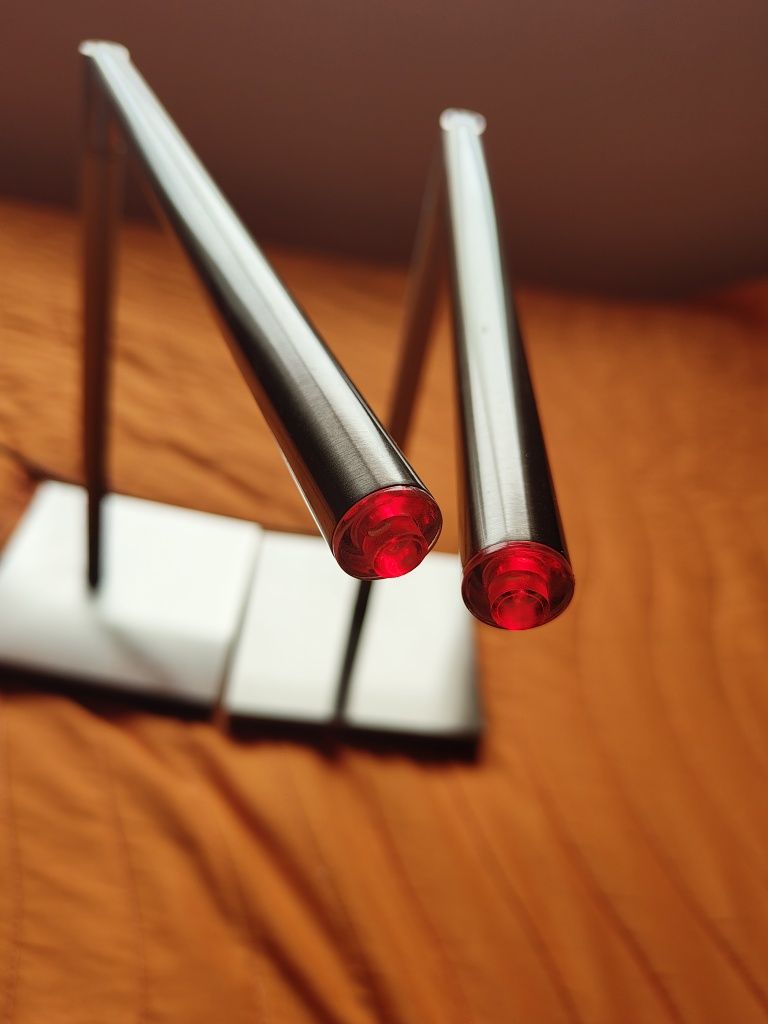 2 Candeeiros Led, com Luz de presença / standby