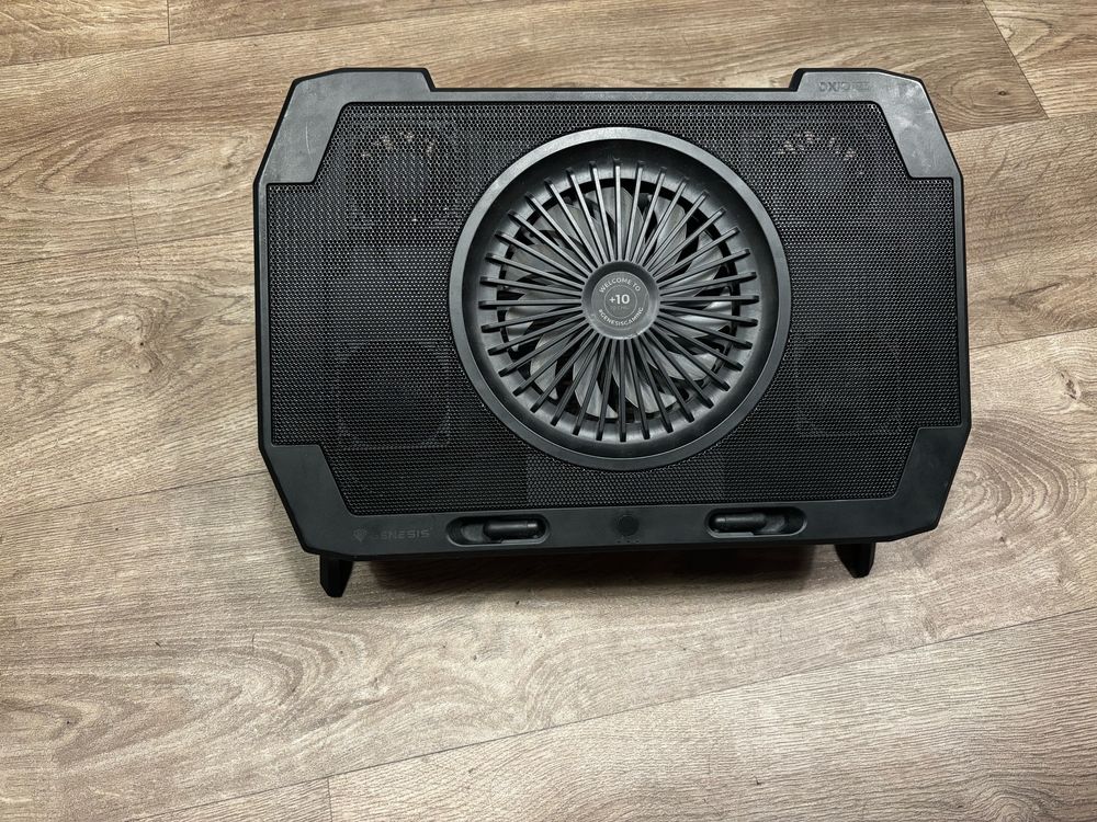 Podstawka chłodząca Genesis Oxid 850 RGB