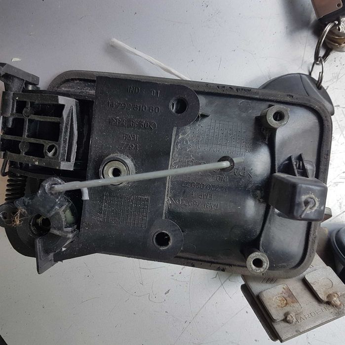 klamka korek stacyjka kluczyk z drzwi scudo jumper expert I 99r