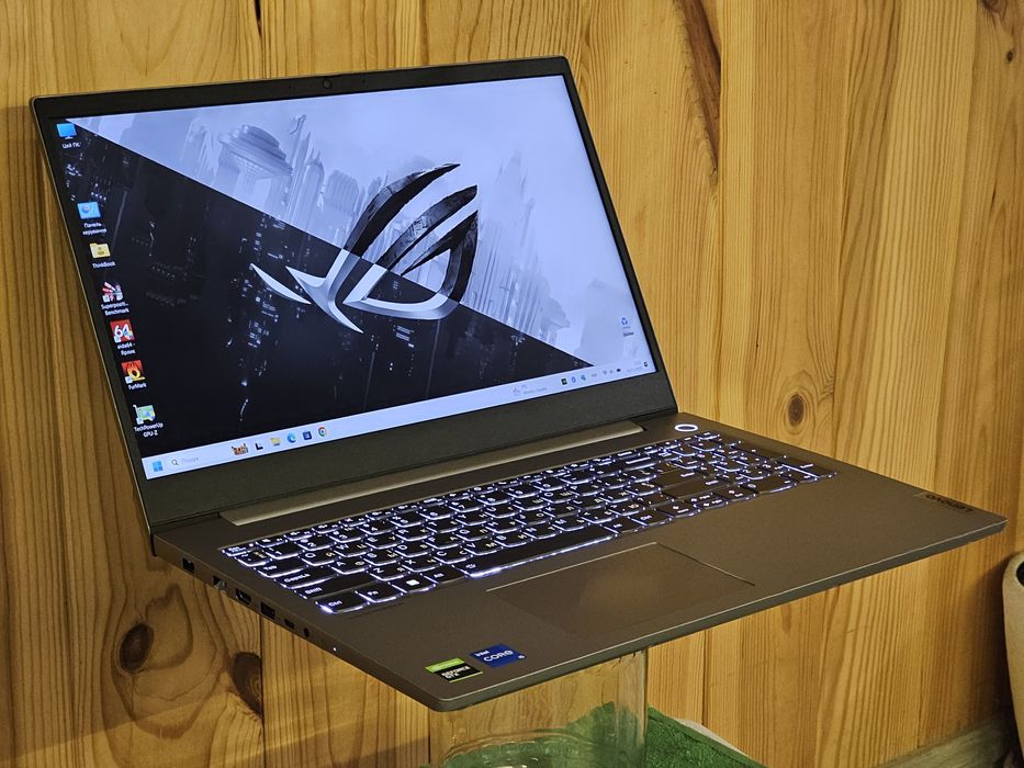 ThinkBook 15.6"/i5 11400H/GTX 1650/RAM 16GB/SSD 512GB