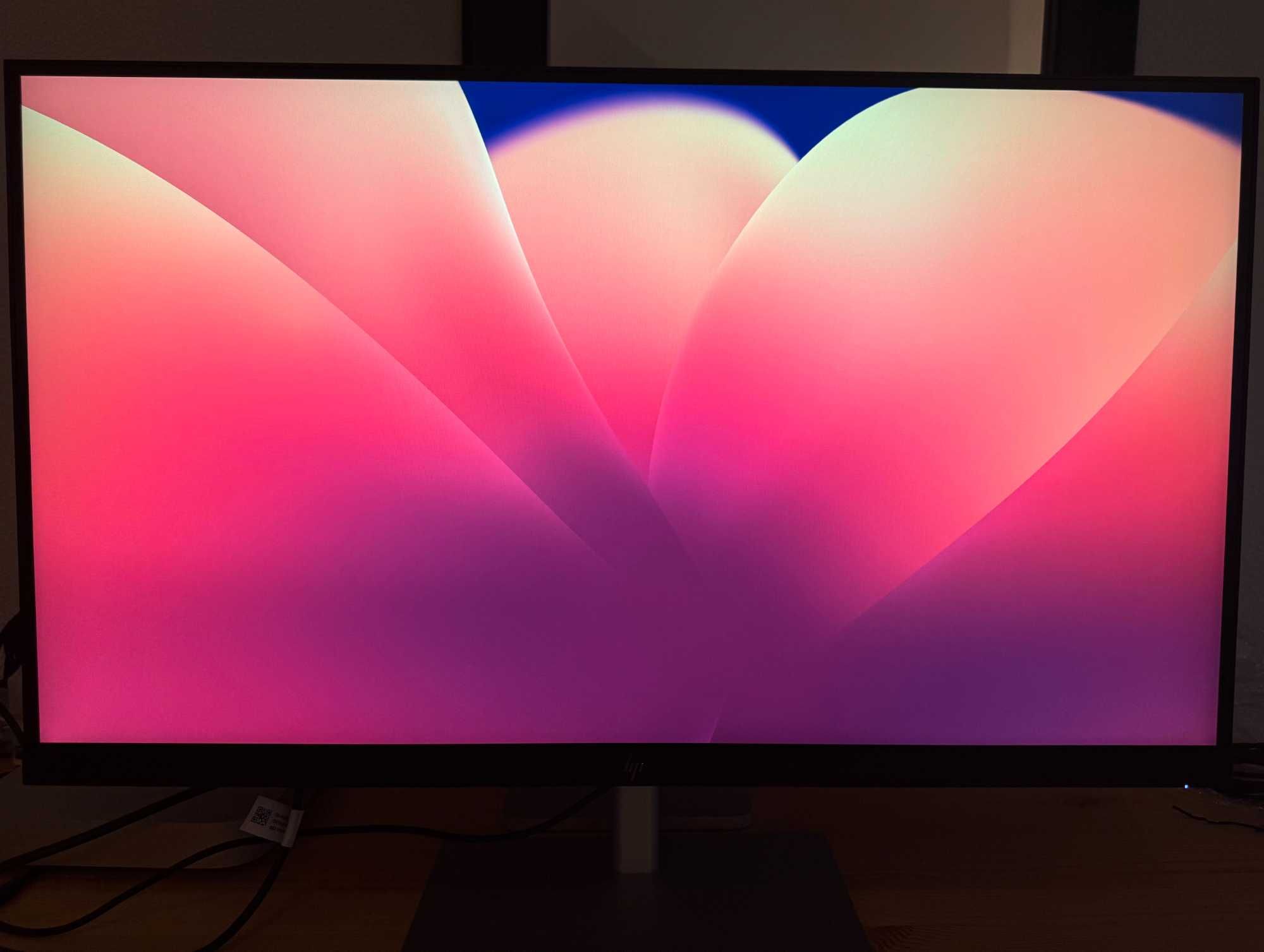 Monitor HP U28 de 28" com uma resolução 4K (3840 x 2160)