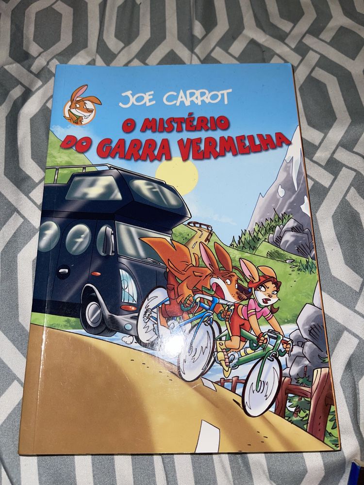 Livro Joe Carrot para venda.