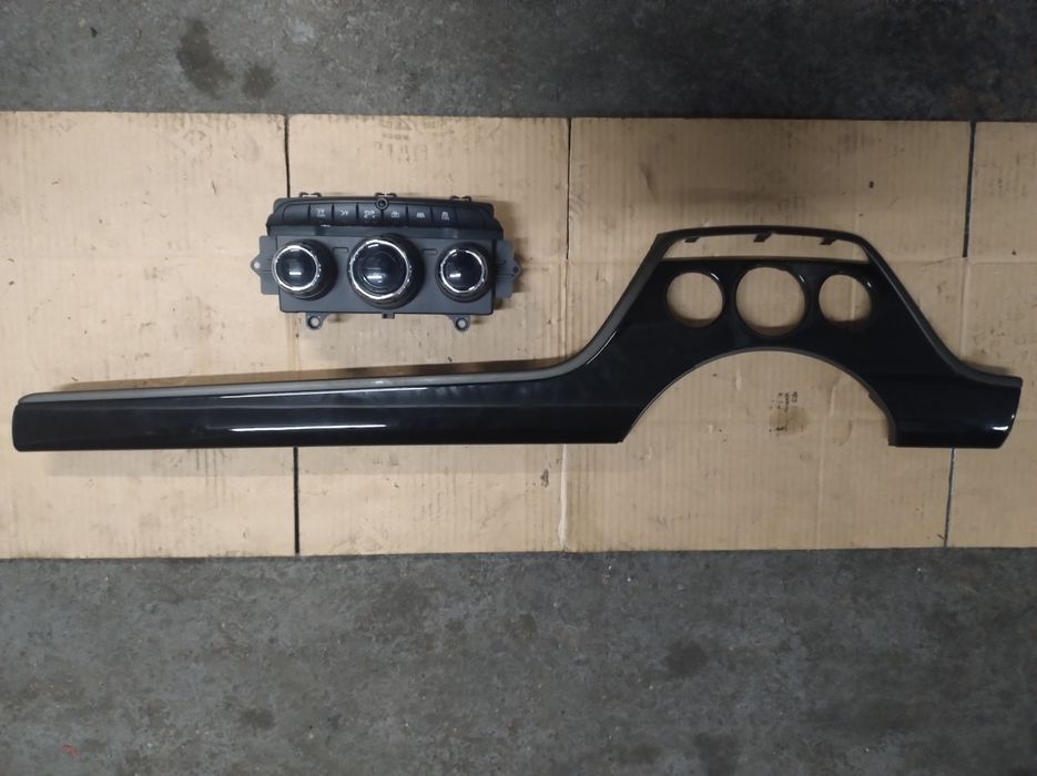 Panel klimatyzacji ramka MINI Countryman F60