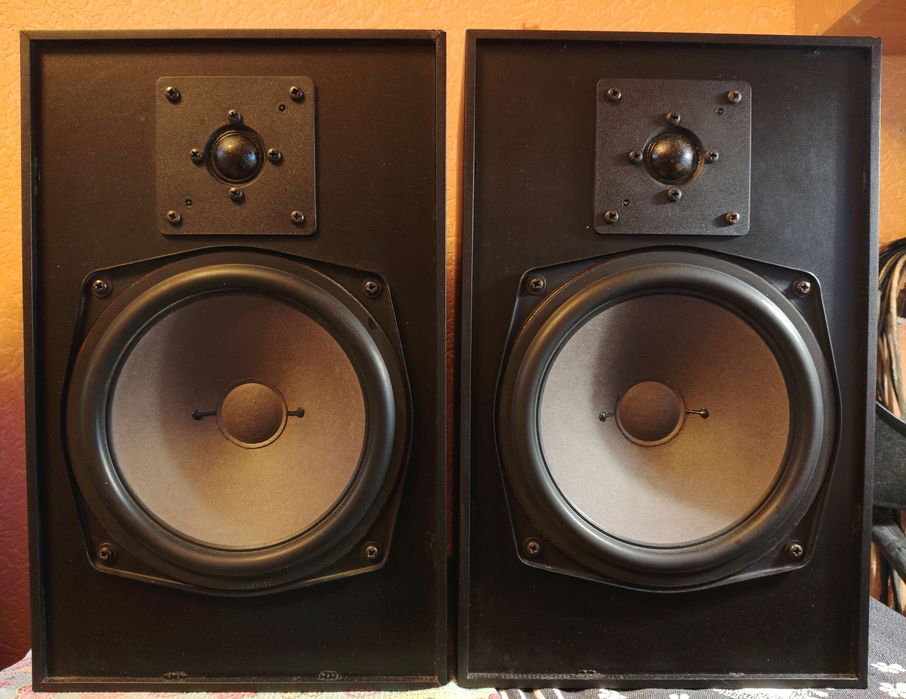 Акустика Revox Studio 3