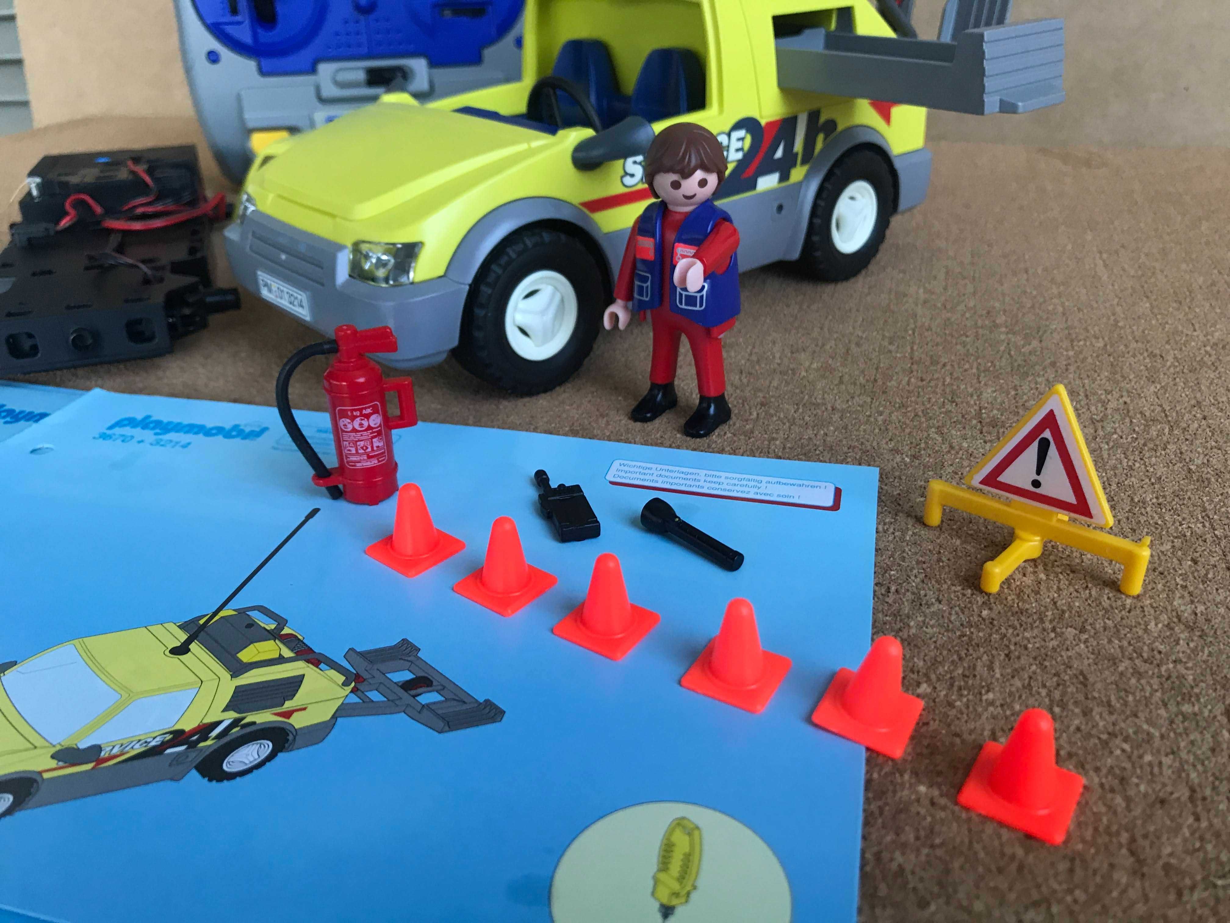 Playmobil 3214 Emergency Service Van com controle remoto 3670