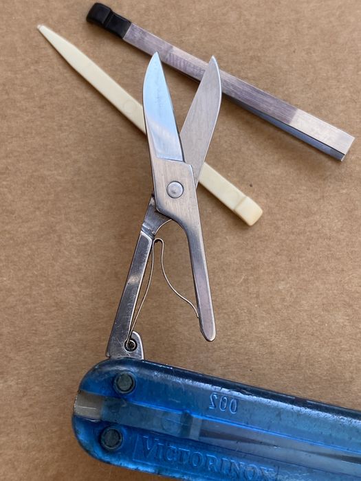 Швейцарський колекційний Victorinox classic SD без реклами Вікторінокс