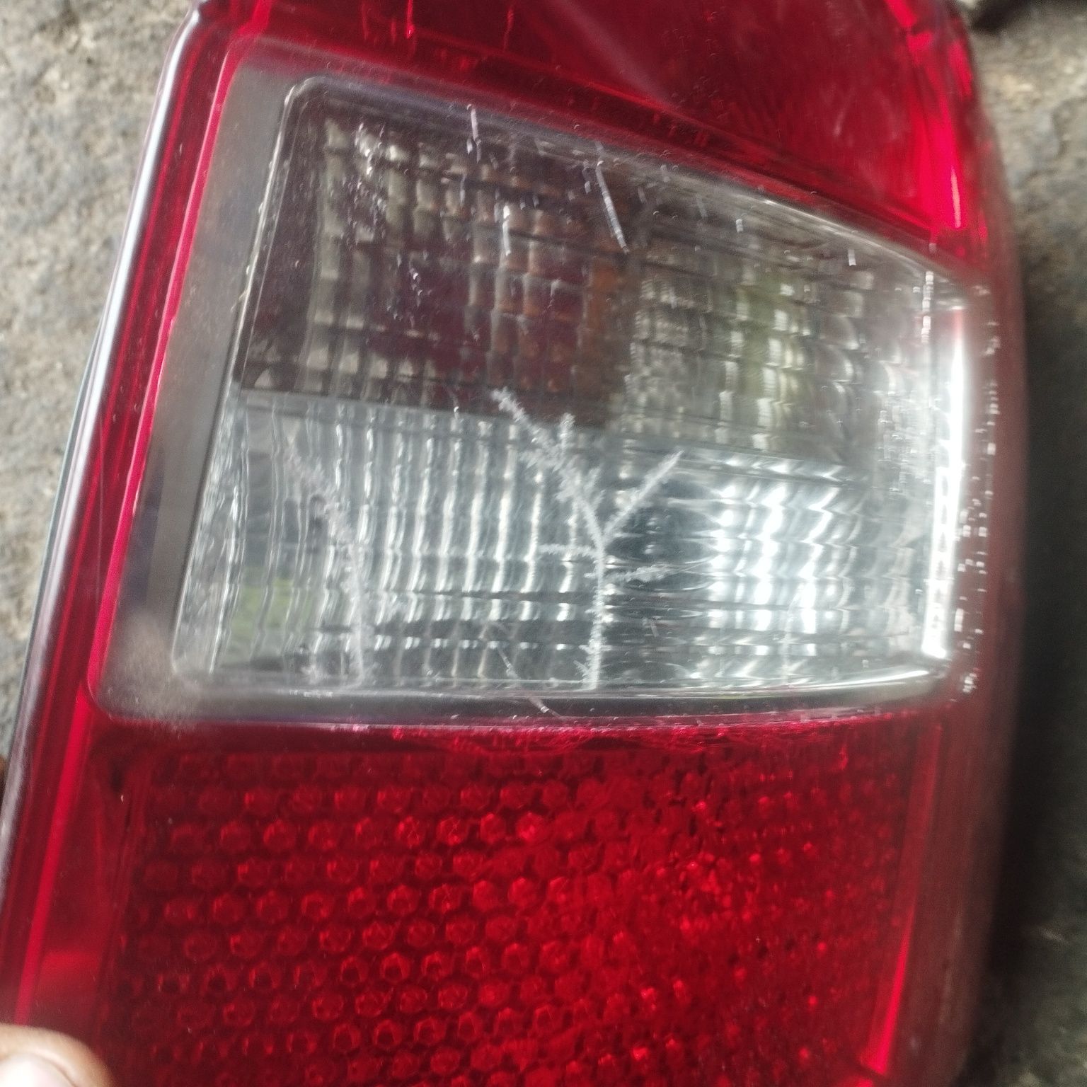 Audi a4 b6 kombi lampa tył prawa kompletna oryginał