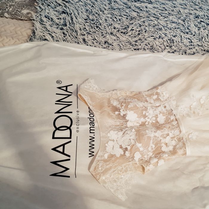 Ślubna suknia Madonna w idealnym stanie