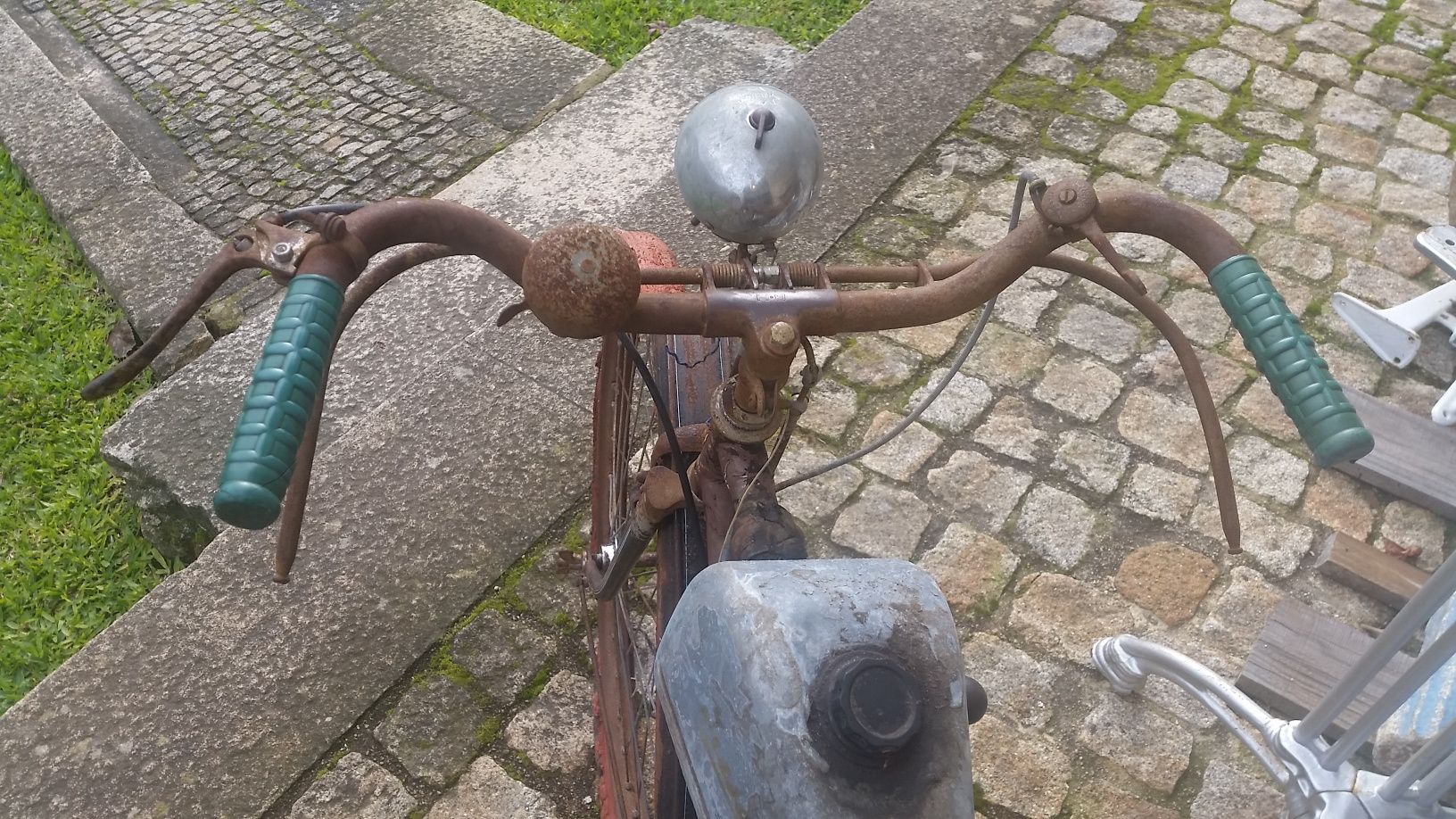 Mota antiga iresa