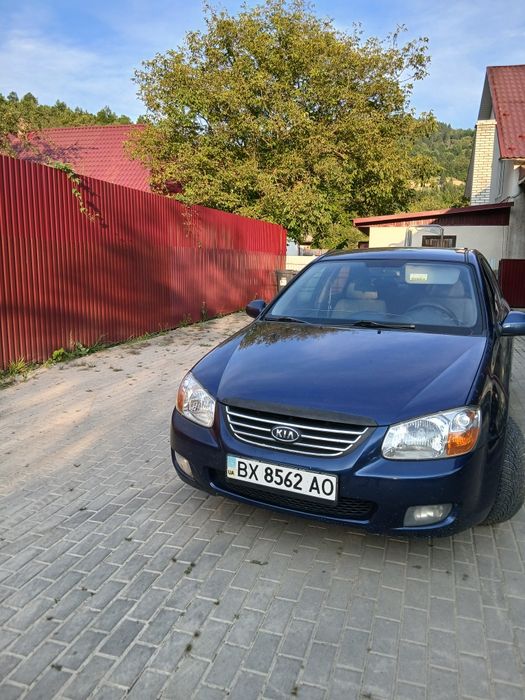 Кіа creator 1'6 бенз 2008 рік