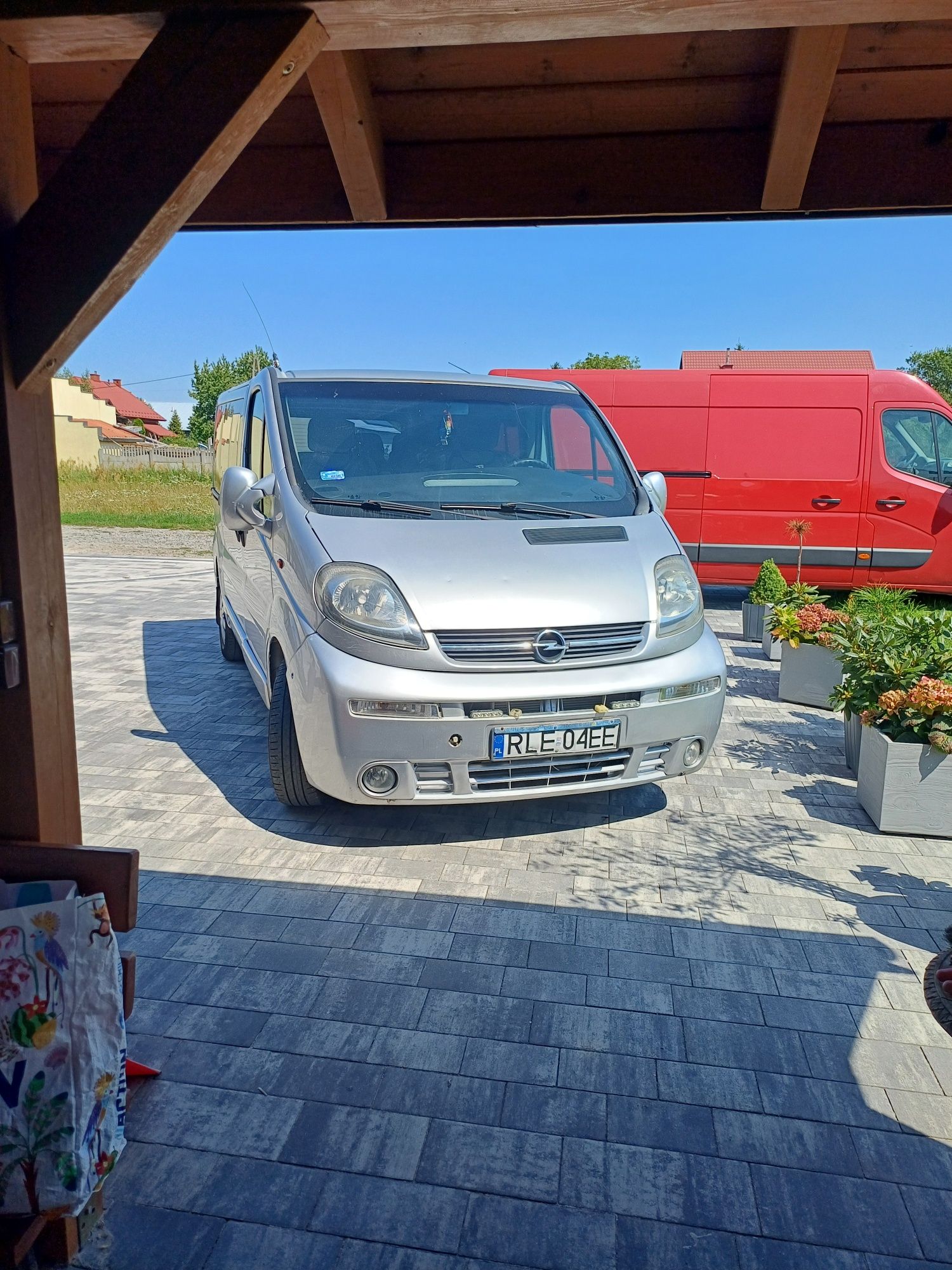 Opel Vivaro Trafic Tour 7 osobowy 2x Klima 1.9Cdti 100KM 19 Lat Własci
