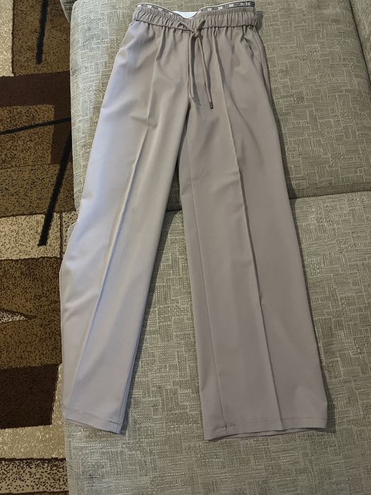 Жіночі брюки палаццо