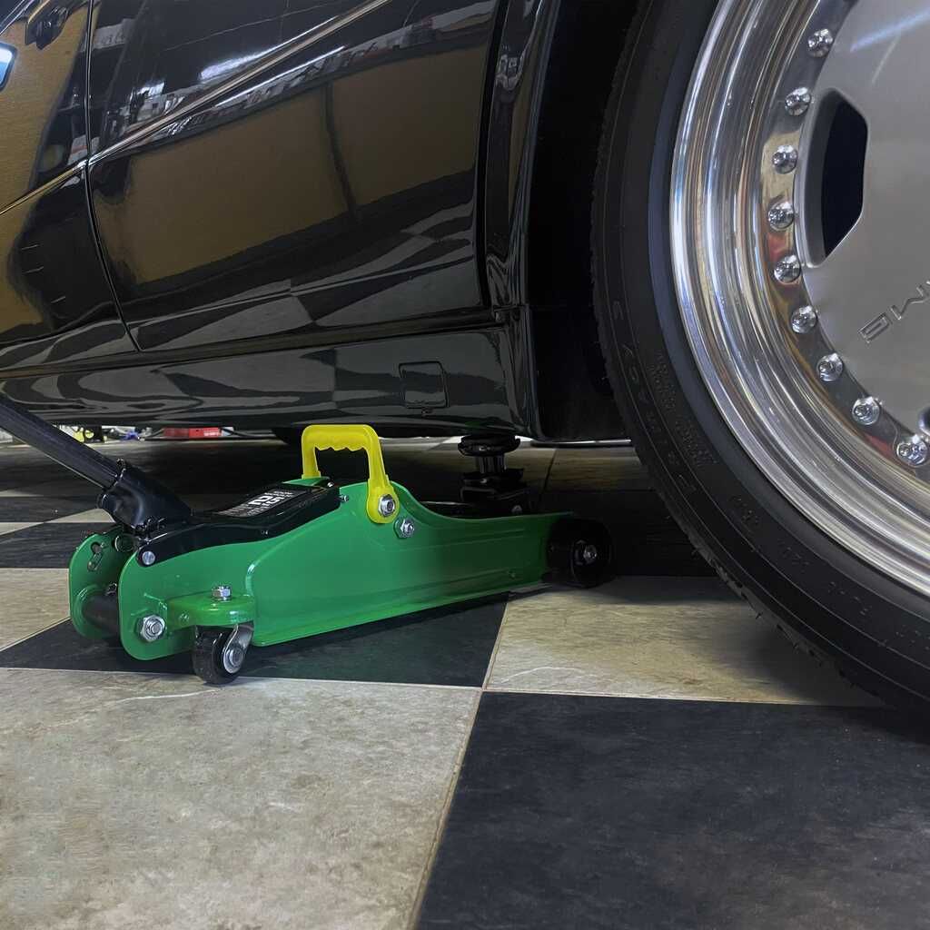 Podnośnik niskoprofilowy żaba 2,5T /Low profile jack