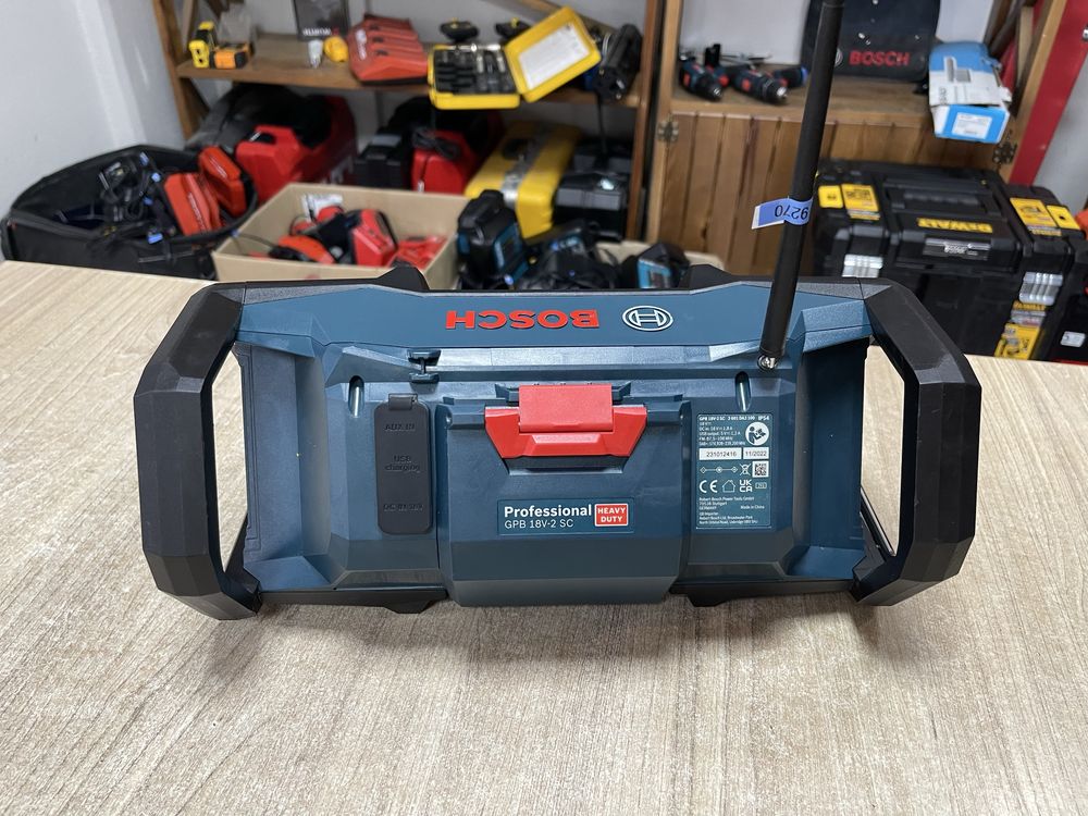Bosch GPB 18V-2 SC / радіо, блютуз-програвач Бош