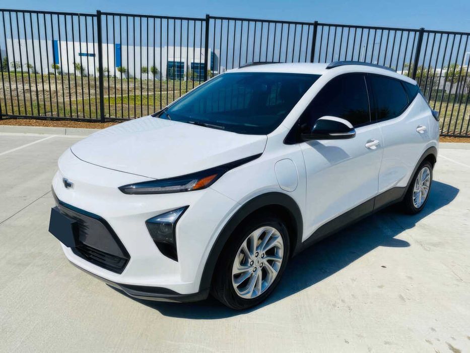 Chevrolet Bolt EUV LT      2023