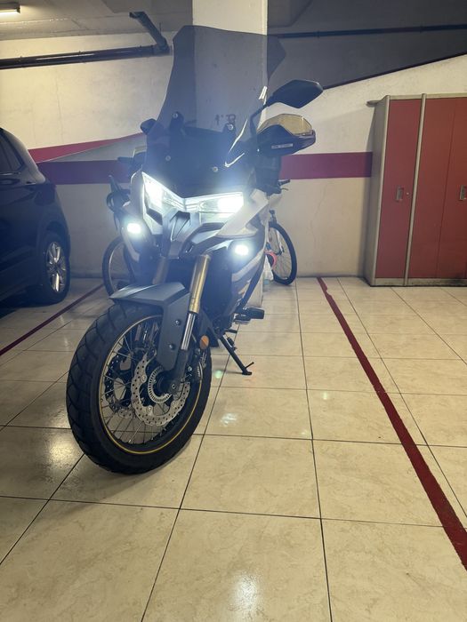 Voge 525 dsx - 5000kms (oferta de nintendo switch 2)
