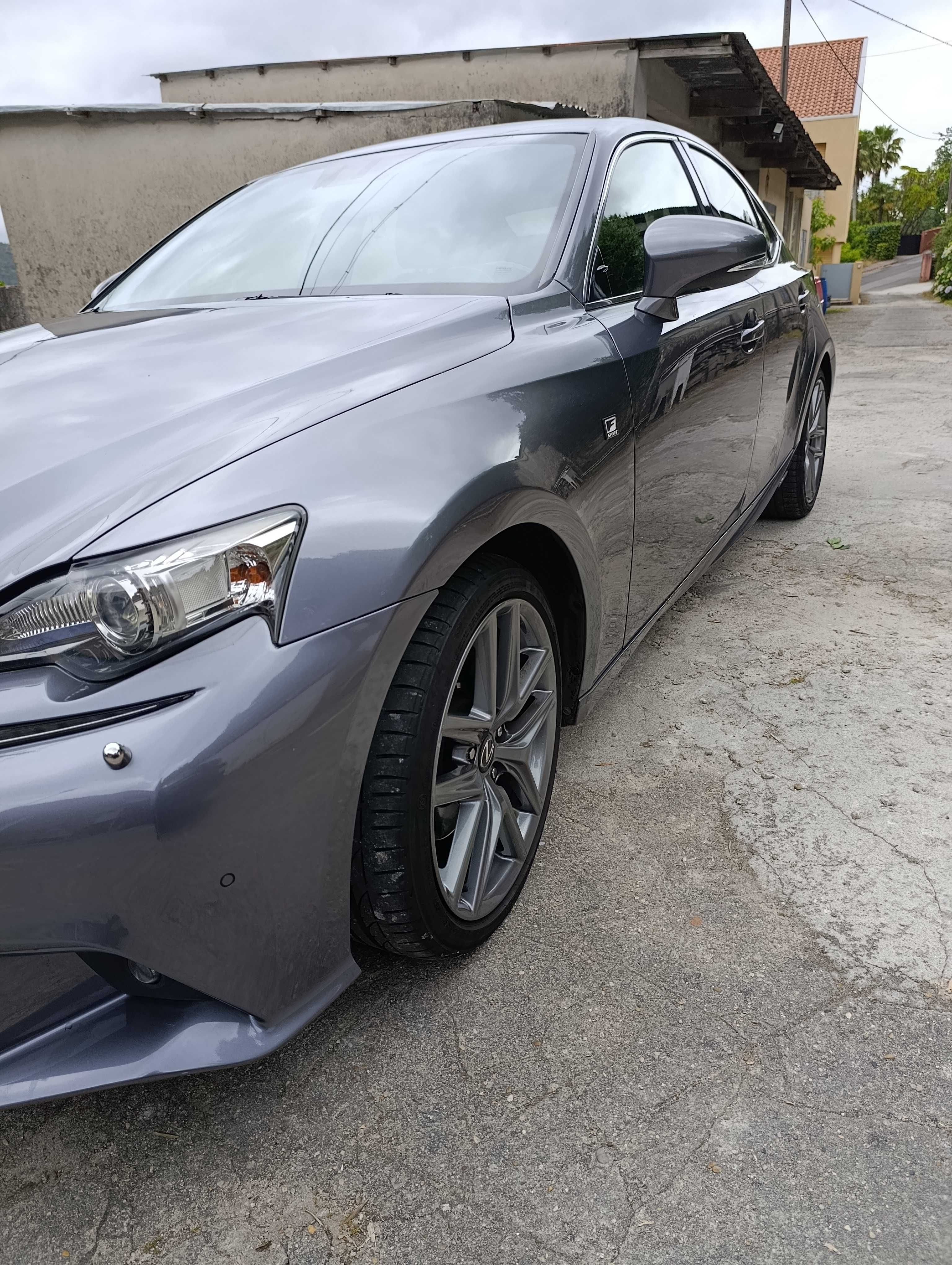 lexus IS300 sport