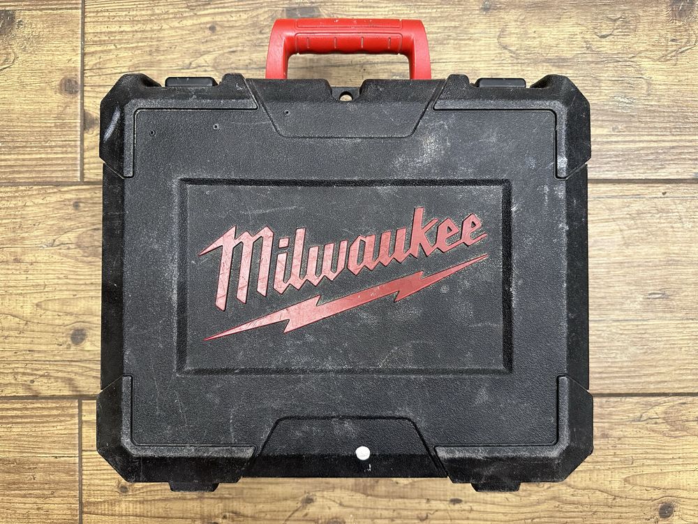 Wiertarko-wkrętarka Milwaukee M18 CBLDD - 2022r. w zestawie z walizką