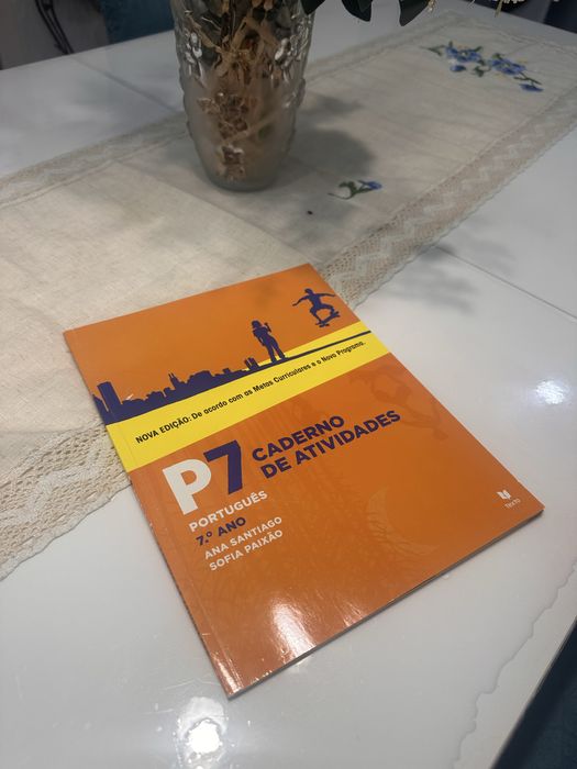 Vendo cadernos de atividade