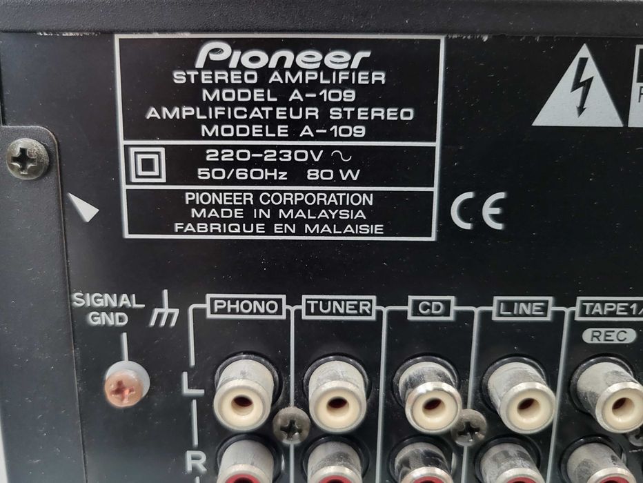 Pioneer A-109 Amplificador