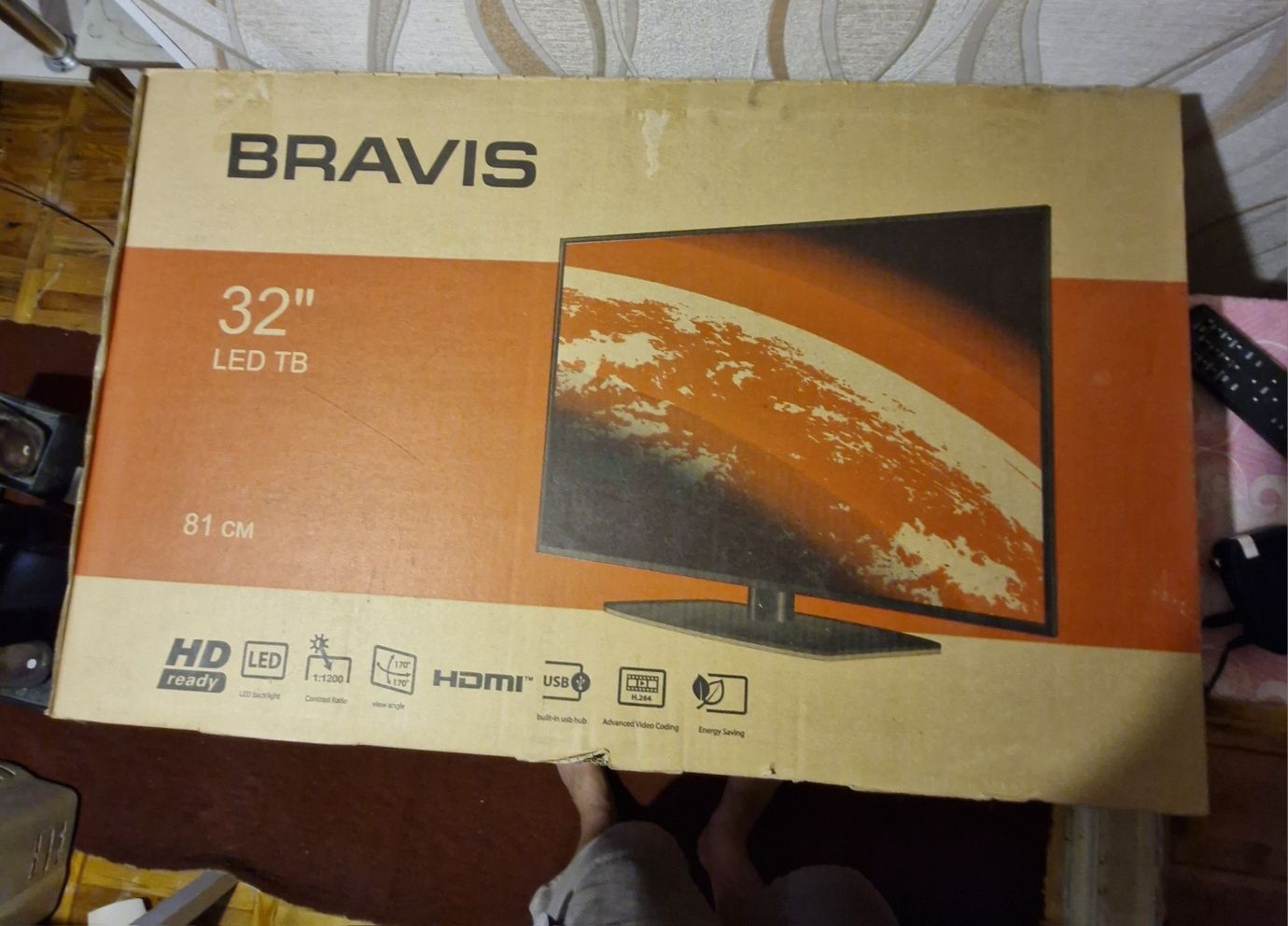 Телевизор Bravis 32"