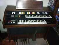 Orgão Vintage HAMMOND T524-C