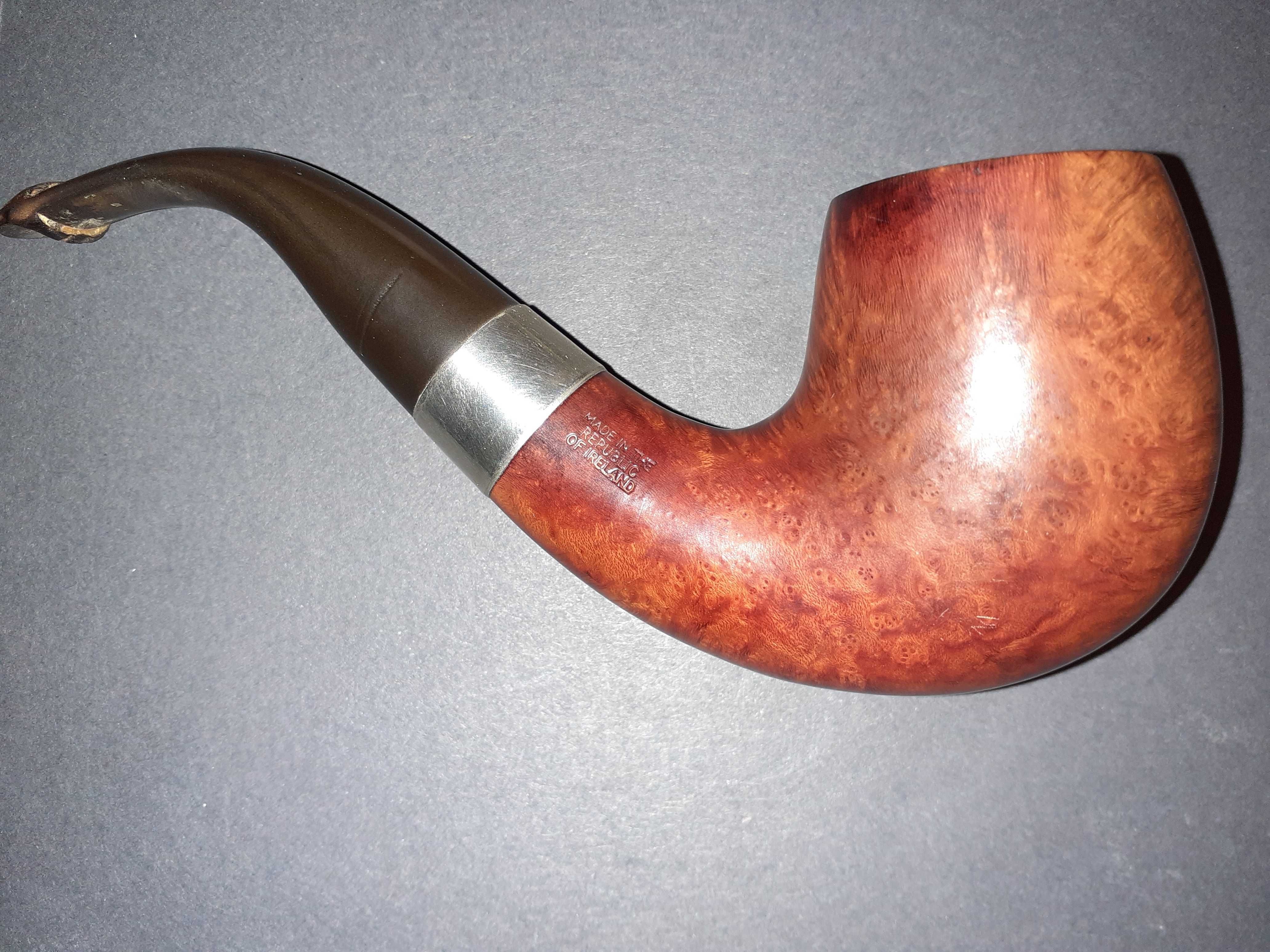 Cachimbo Peterson com anilha de prata, em bom estado