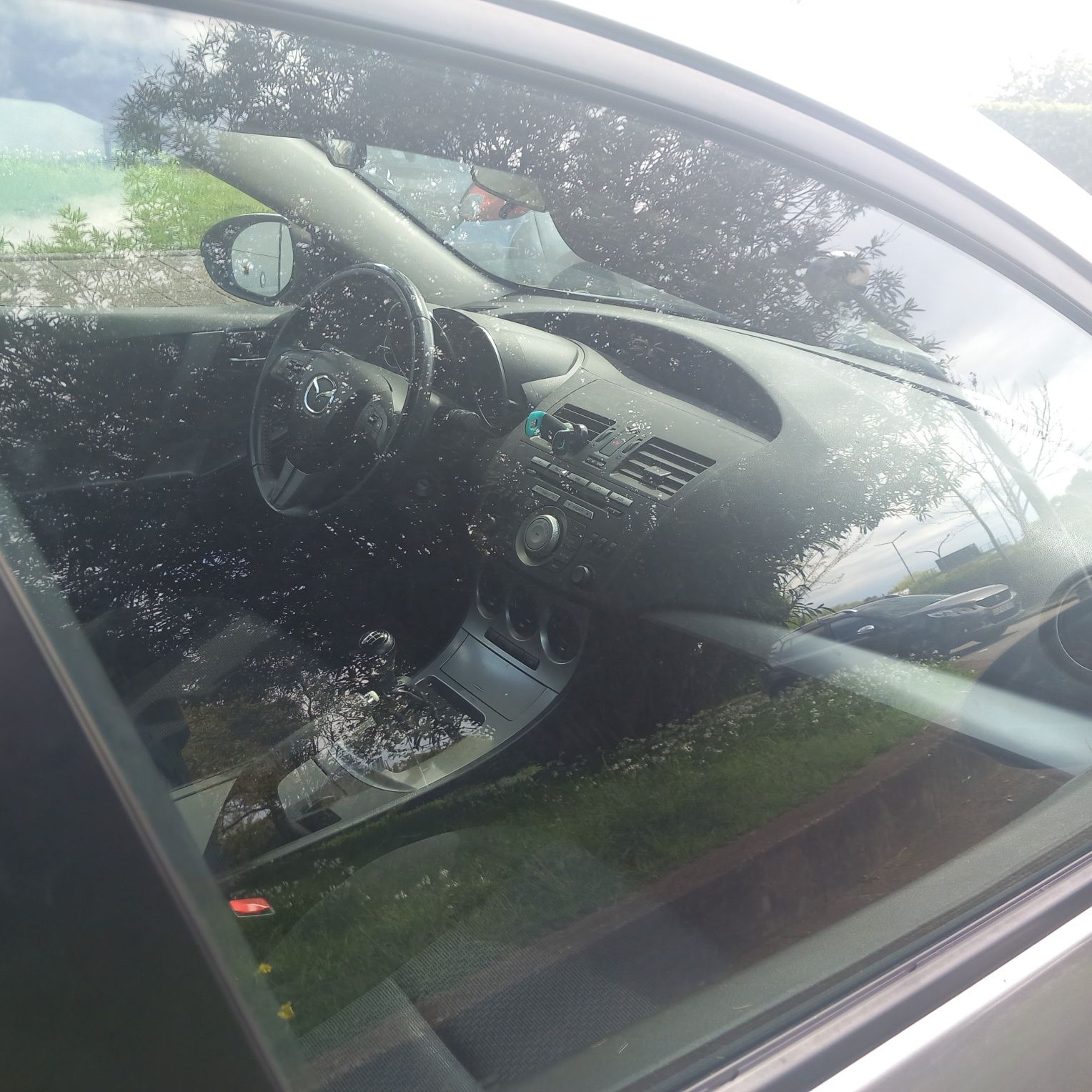 Automóvel Mazda 3