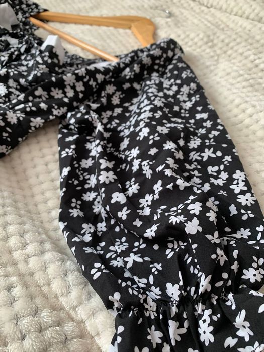 Сукня міні у квітковий принт