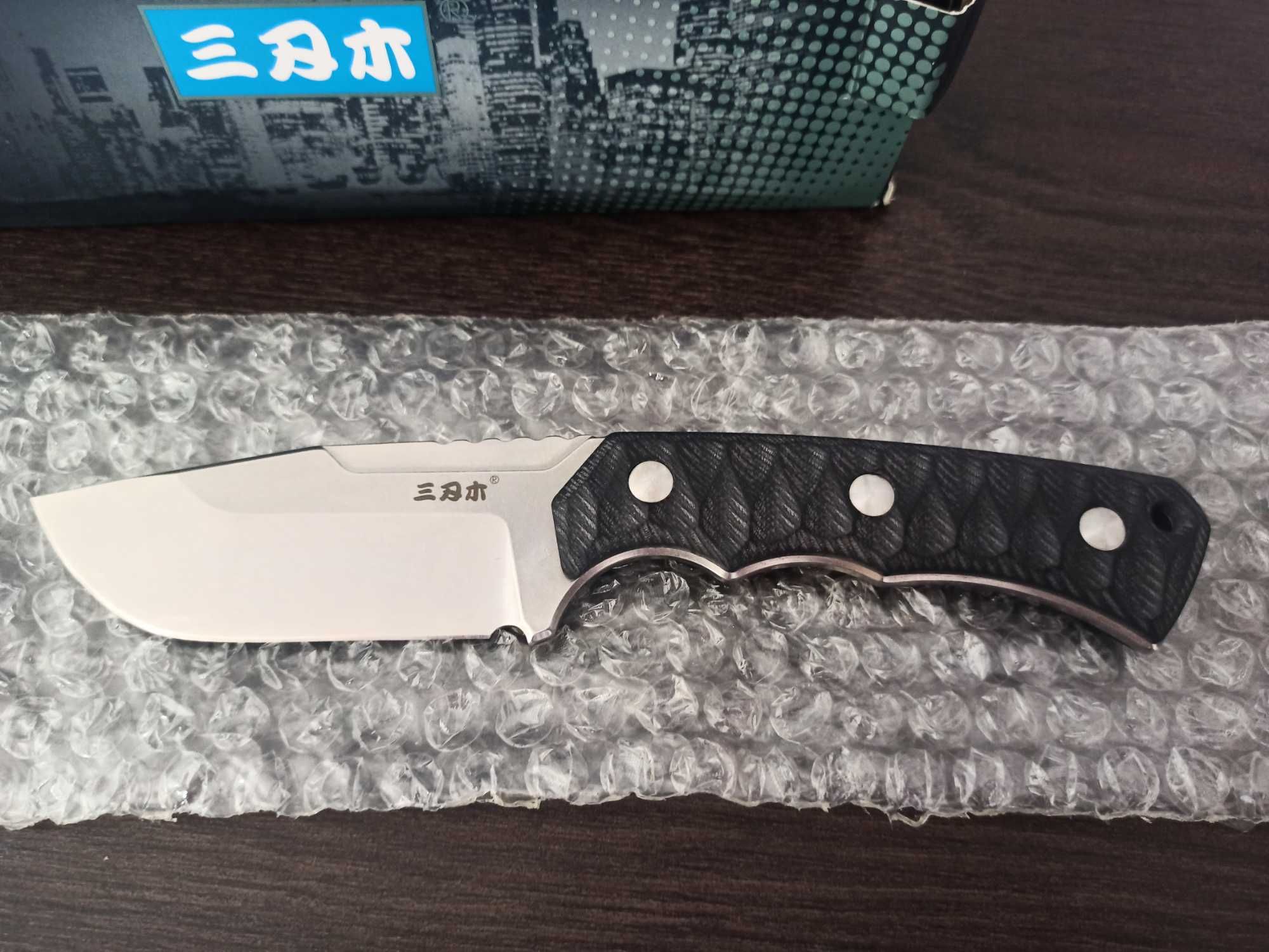 Nóż Sanrenmu S738 Black - fabrycznie ostry, stan idealny
