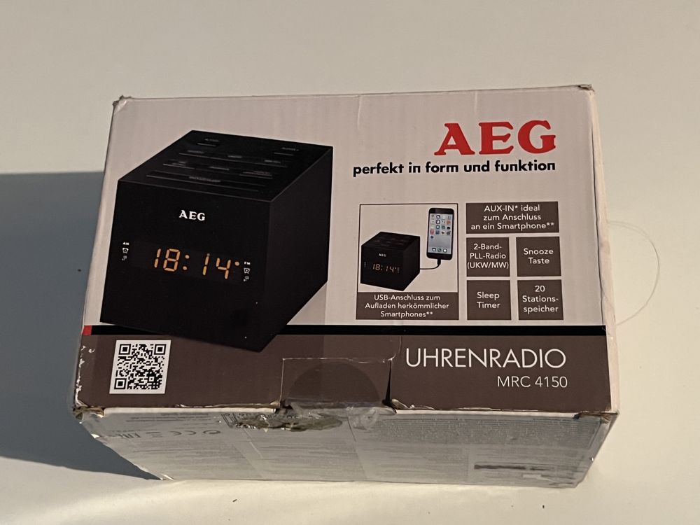 Radio despertado AEG