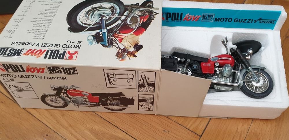 Politoys Polistil Moto Guzzi V7 Special z pudełkiem 1:15