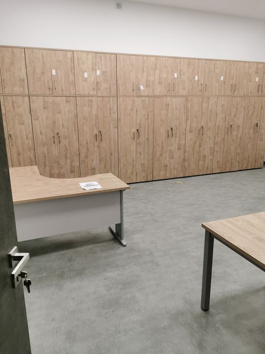 Przeprowadzki. Utylizacja starych mebli. Transport. Sprzątanie garaży,