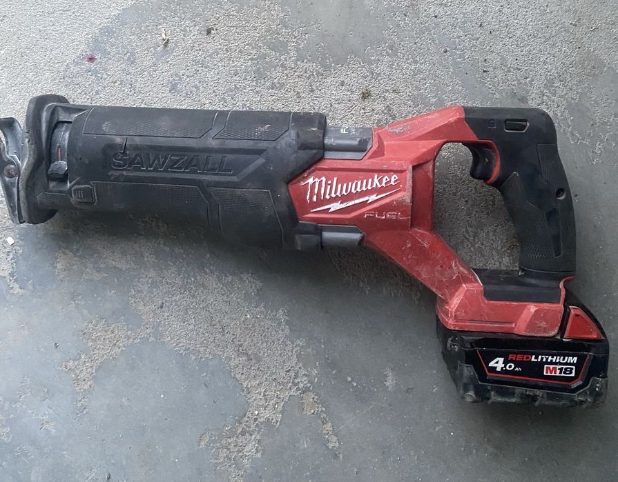 Milwaukee M18 FSZ-0 Piła szablasta Lisica