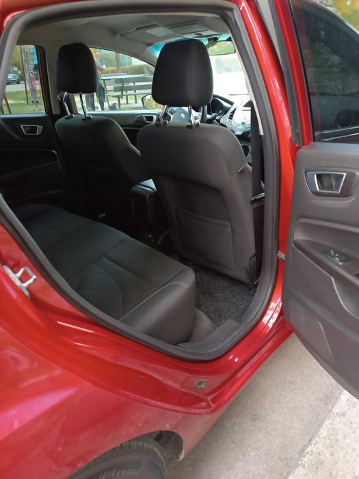 Ford fiesta 1,6 2016 г.