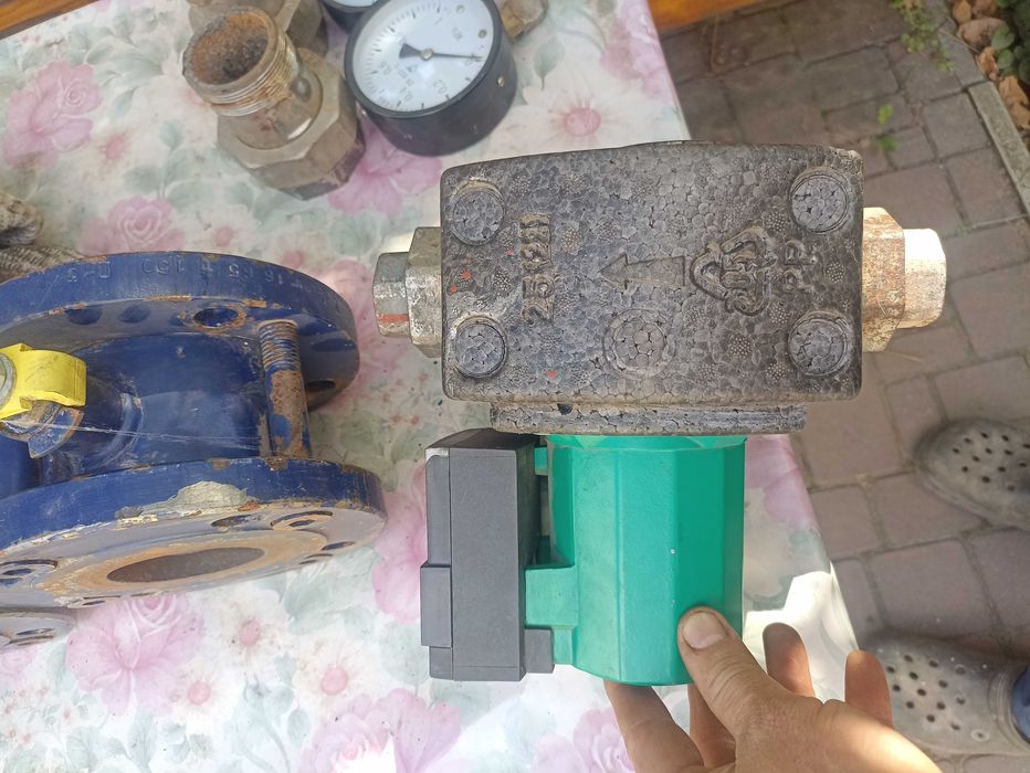 Продам циркуляционный насос бу