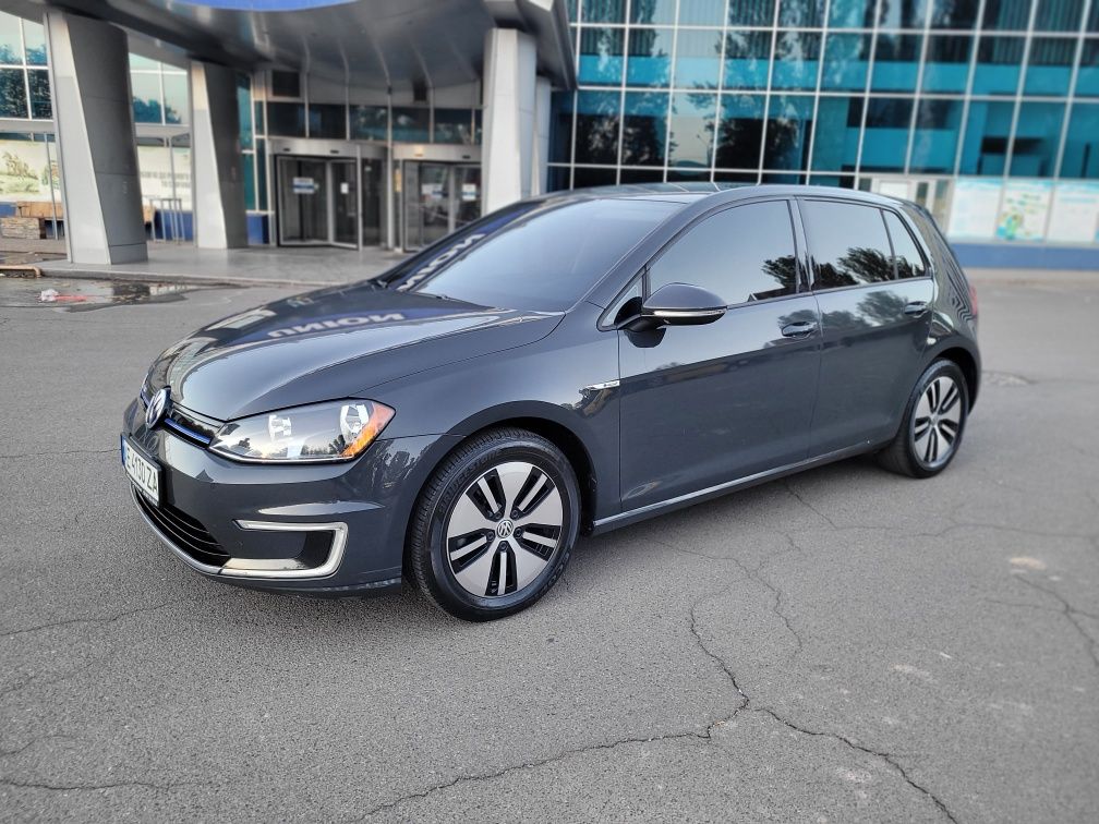 Volkswagen e-golf  чудовий стан