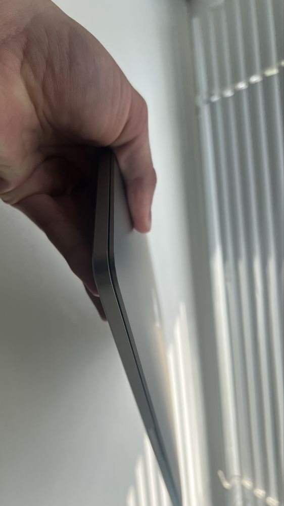 MacBook PRO 13 2020 16/512 touch bar