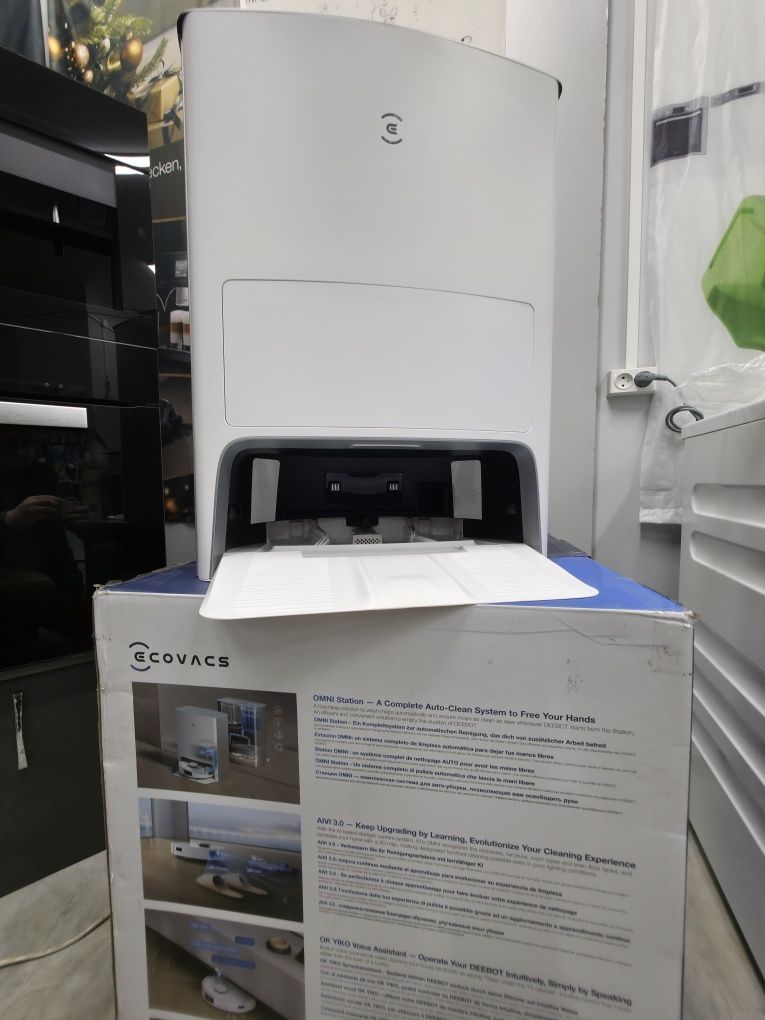 Новий ECOVACS миючий робот пилосос DEEBOT X1 E OMNI  миюча станція