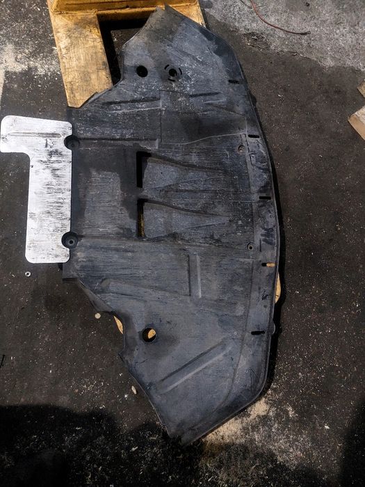 Оригінальний захист двигуна Audi A8 D2