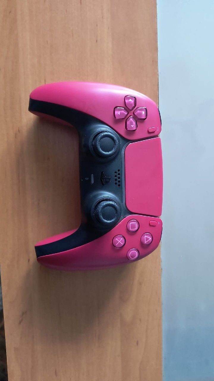 Pad do ps5 Dualsense z analogami z efektem halla