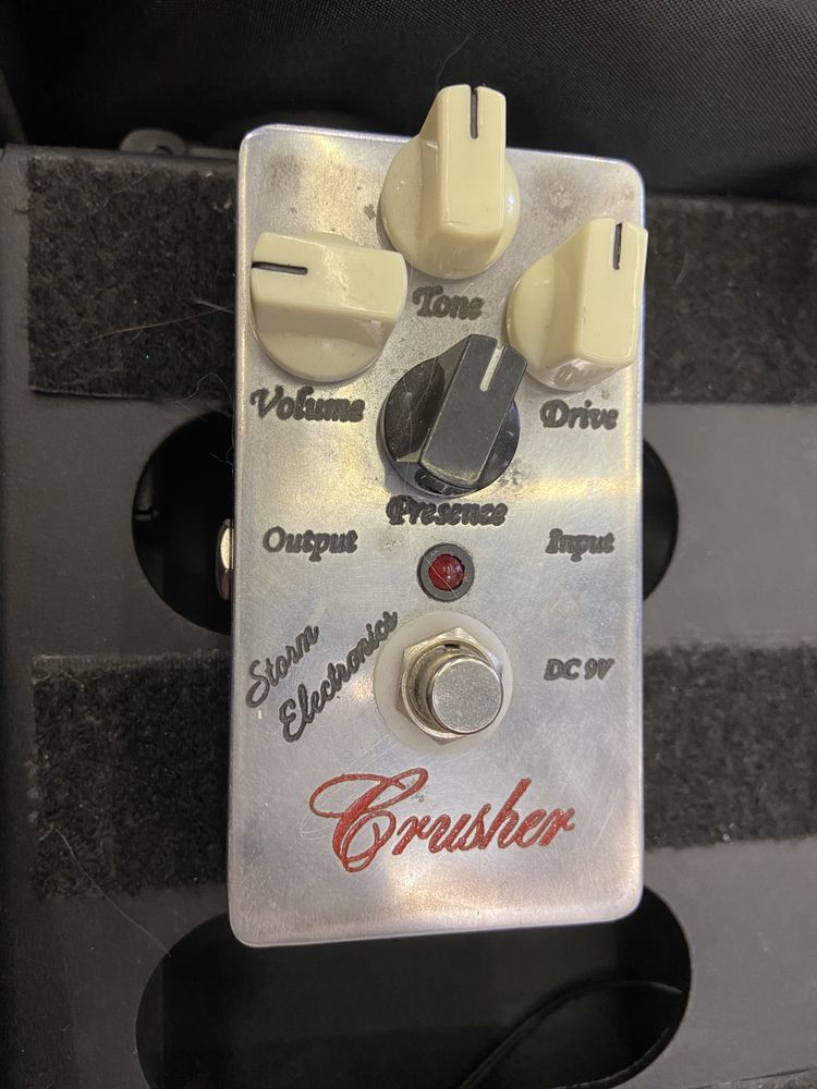 Гитарные педали overdrive delay tuner distotrion chorus примочка